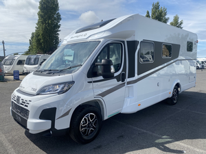 Autocaravana de Lujo de 5m, Mini Autocaravana para 4 Personas, Impermeable, Ligera, de Aluminio y Acero, EURO 5, 3500KG de Carga Útil, Completamente Equipada - Product Image 2