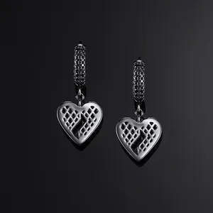 Pendientes de Aro Ecológicos de Plata de Ley con Diamantes Cultivados en Laboratorio con Marca Personalizada - Regalo - Product Image 3