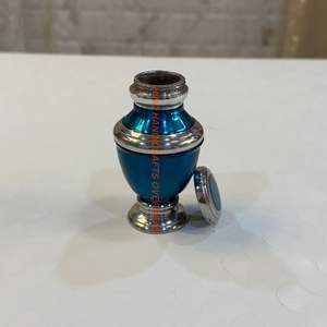 Contenedor de Cenizas Conmemorativo para Adultos con Grabado de Mariposa para Restos Humanos Masculinos y Femeninos |   Urnas de Cremación para Funerales de Hombres y Mujeres - Product Image 1