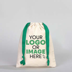Bolsa de Tela de Algodón Orgánico 6W X 8H (15.5cm X 20cm) con Asa Verde, Serigrafía y Bordado Personalizables para Promoción de Paquetes - Product Image 1