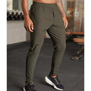 บริการ OEM ผู้ผลิตจากปากีสถาน กางเกงวอร์มผู้ชาย ผ้าฟลีซหนานุ่ม มีกระเป๋าหลายช่อง กางเกงผ้าฝ้ายทรงโอเวอร์ไซส์สำหรับผู้ชาย - Product Image 2