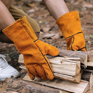 Guantes de soldadura de cuero de vaca reforzado de calidad superior Protección de manos de seguridad industrial con resistencia a la abrasión - Product Image 6