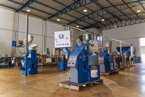 Máquina Automática de Contrapeso Adhesivo con PLC y Motor de Alta Potencia de 200 kW - Product Image 6