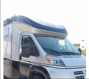 Dy N-a-m-a-x RE-V M-o-t-o-r-h-ome Classe C, remorque-conteneur d'occasion en excellent état pour appartement et camping - Product Image 1