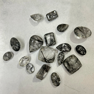 Quartz rutilé noir naturel de qualité AAA pierre précieuse de haute qualité à facettes coupe brillante bijoux de taille personnalisée en vrac troisième partie - Product Image 1