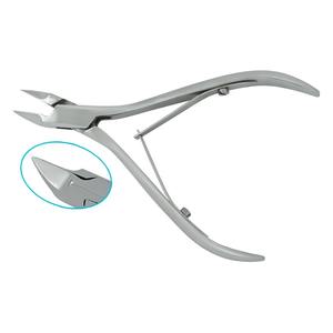 Lame incurvée Poussoir à cuticules Matériau en acier Coupeur incarné Pince à ongles avec poignée imprimée pour le soin des ongles des orteils Ressort de baril 35 - Product Image 5