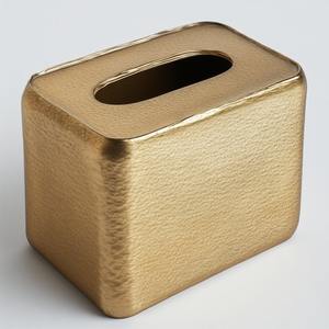 Boîte à mouchoirs multifonctionnelle en métal décoratif contemporain avec une construction durable et un design élégant pour la maison et le bureau - Product Image 1