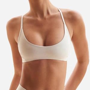 บราออกกำลังกายแบบแห้งเร็ว ดีไซน์ใหม่ มีทุกขนาดและสี สำหรับฟิตเนส วิ่ง และเล่นกีฬาสำหรับผู้หญิง - Product Image 4