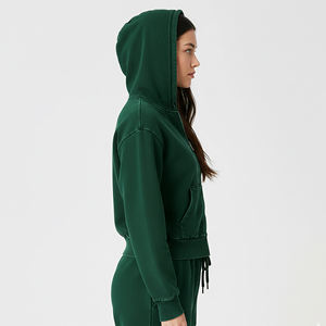 Haut court en molleton 100 % coton, lavage acide, tendance streetwear, sweat-shirts pour femmes, logo imprimé DTG personnalisé, vente chaude - Product Image 2