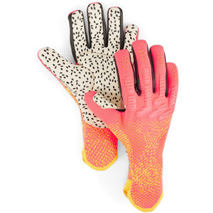 Guantes de fútbol de la mejor calidad látex alemán 4mm agarre de contacto OEM hecho en Pakistán GUANTES DE Portero profesional más nuevo diseño - Product Image 1