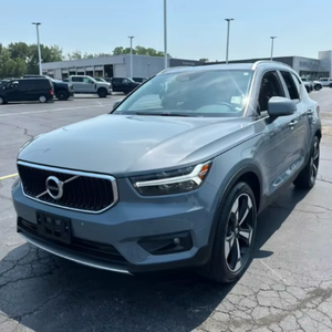 Volvo XC40 T5 Momentum 2022 certifié d'occasion, 2.0L I4 16V GDI DOHC Turbo, boîte automatique 8 vitesses, acier inoxydable personnalisé OEM - Product Image 1