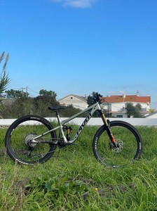 Bicicleta de Montaña Quality P i v o t Firebird Shimano Deore XT Lista para Enviar - Product Image 3