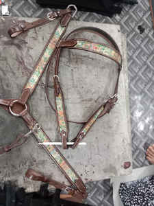 Cheveux de vache sur cuir, Design à main, une oreille, étal de cheval occidental/bride, exportateurs indiens au meilleur prix - Product Image 5