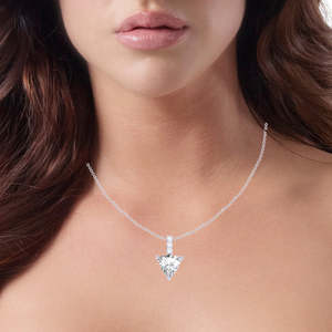 Collar con Colgante Solitario Trillón de Plata de Ley 925 Clara con Cadena para Compromiso - Product Image 4