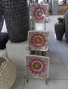 Ensemble de 3 assiettes décoratives en céramique avec motif peint à la main pour la décoration de la maison - Product Image 3