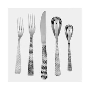 Ensemble de couverts de qualité supérieure avec poignées en bois lisses parfait pour les repas à la ferme Thèmes rustiques et paniers cadeaux - Product Image 3