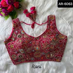 Faux Georgette lourde avec séquence de broderie Travail de mariage et de festival Costume Salwar Kameez avec ensemble Georgette Dupatta - Product Image 5