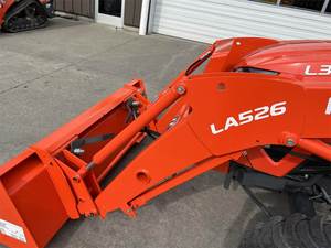 Tractor Kubota L3302HST 2025: Potencia Utilitaria Compacta de 33 HP con Control Hidrostático y Eficiencia Moderna - Product Image 5