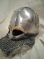Casque de Viking médiéval en acier gravé avec chaîne de mailles, idéal pour costume d'Halloween industriel DIY - Personnalisation ODM OEM OBM