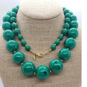 Collier en résine de haute qualité collier pendentif collier en gros bijoux pour filles et femmes bijoux avec taille et couleur personnalisées - Product Image 1