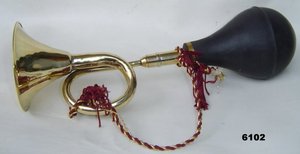 Tromba Vintage in ottone OLD CAR corno per Taxi ad aria in ottone giallo/corno per taxi antico in ottone/corno per Taxi con design a tromba grande corno nautico in ottone - Product Image 2