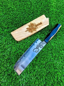 Couteau de chef artisanal en acier au carbone avec gravure sur la lame et manche en résine, couteaux de cuisine pour cadeaux d'anniversaire et de Noël - Product Image 2