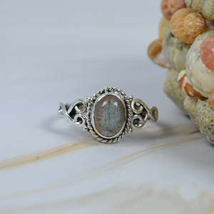Derniers bijoux bohèmes en argent sterling 925 Labradorite naturelle de forme ovale faits à la main pour femmes bijoux fins à la mode au prix de gros - Product Image 2