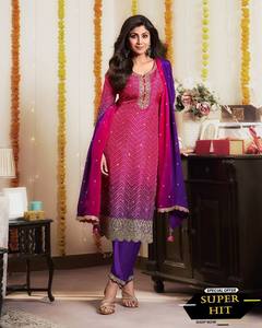 DISEÑADOR FANCY PURE CHINNON SEDA IMPRESO Y BORDADO DE SECUENCIA TRABAJO TOP Y PANTALÓN CON DUPATTA - Product Image 2