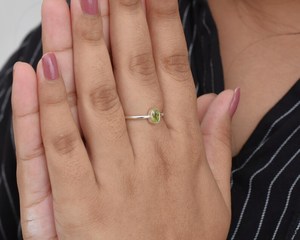 Bisel de peridoto Natural Chapado en plata de ley 925 sólida de alta calidad, anillo de 5x7mm, joyería de moda hecha a mano para mujer - Product Image 2
