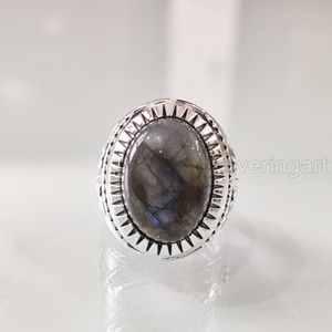 Vente en gros de bagues pour hommes en Labradorite de feu bleu naturel, pierres précieuses, pierres de naissance, toutes tailles, bijoux arabes fins, bagues en argent sterling 925 - Product Image 4