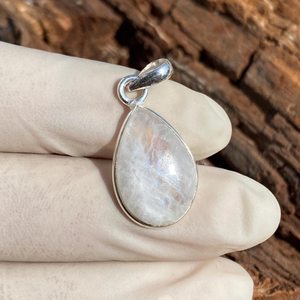 Pendentif délicat en pierre de lune, fait main, en argent sterling 925, pierre précieuse unique, élégant, bijou de mode, cadeau pour femmes et hommes - Product Image 6