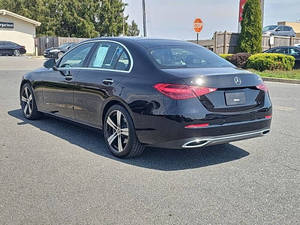 รถยนต์เมอร์เซเดส-เบนซ์ ซี-คลาส ซี 300 4MATIC ปี 2025 สภาพดี ใช้งานน้อย - Product Image 5