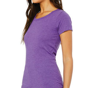 Camiseta de manga corta de Triblend para mujer, camiseta 50% poliéster 25% Airlume peinado y anillo de algodón 25% rayón 40 individual 3,8 oz púrpura - Product Image 5
