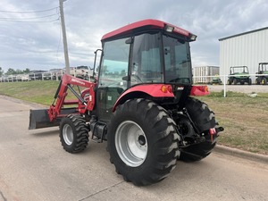 รถไถเดินตาม Mahindra 3555i ATC ขับเคลื่อน 4 ล้อ พร้อมที่ตักด้านหน้า 21 แรงม้า เครื่องยนต์ดีเซล 16.3 ลิตร สำหรับงานภาคเกษตร - Product Image 1