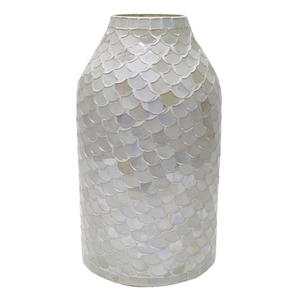 Vase floral en métal d'inspiration vintage avec une brillance polie pour des centres de table imposants et un style de pièce chic - Product Image 1