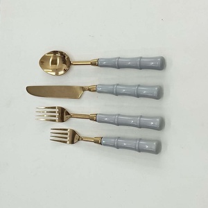 Ensemble de couverts plaqués argent en acier inoxydable avec boîte pour mariage Ensemble de cuillère et couteau de Noël en acier inoxydable - Product Image 3