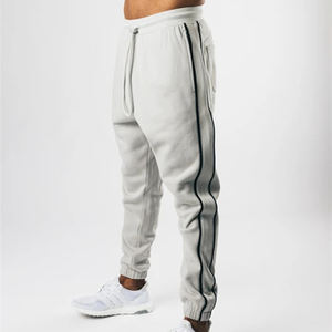 Pantalon de survêtement décontracté noir pour homme Pantalon de sport en toile confortable et léger pour l'entraînement d'hiver OEM personnalisé - Product Image 4