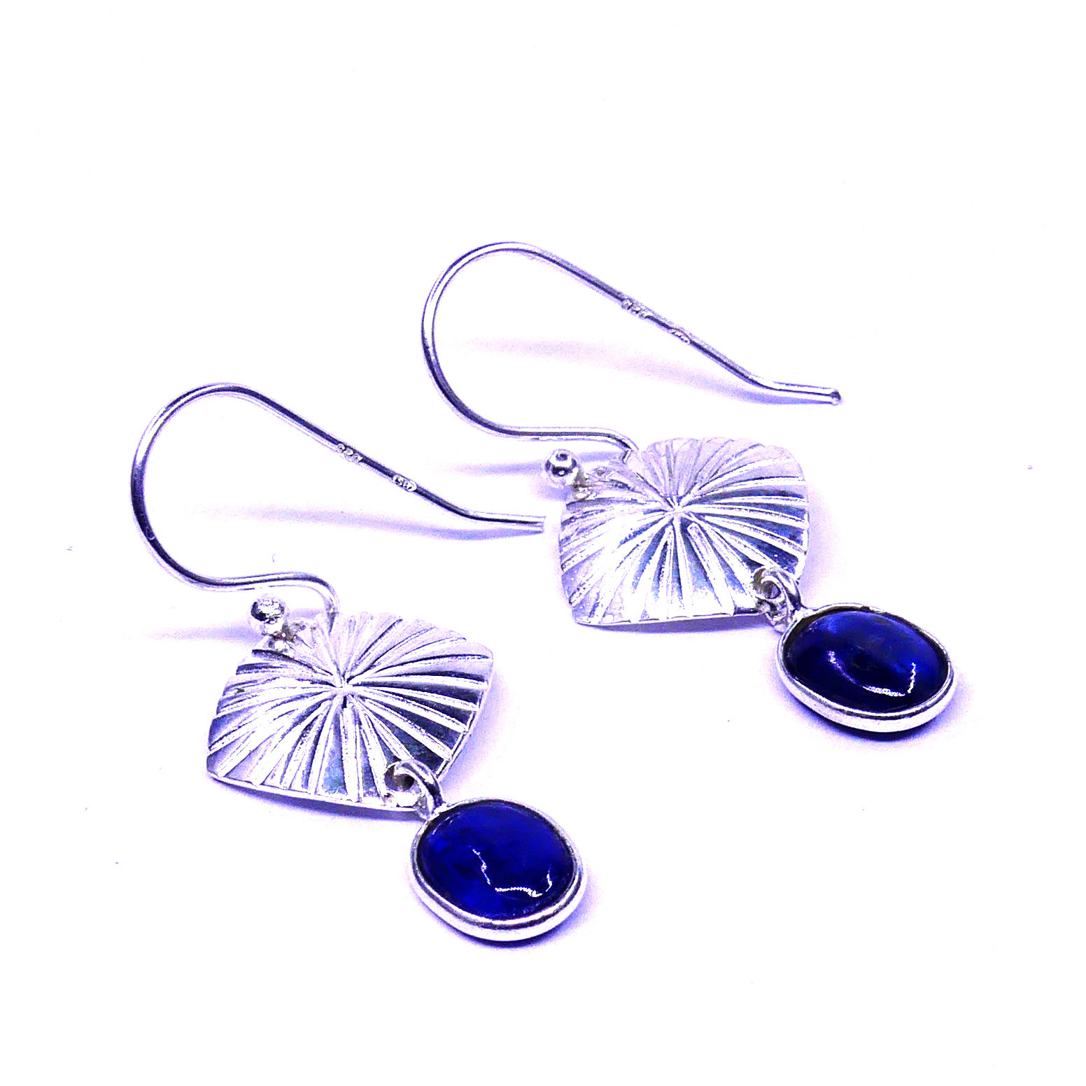 สีเหลือง