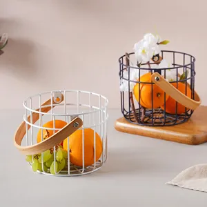 Panier à fruits en métal au design luxueux avec un design ouvert, utilisé pour le stockage des fruits, des noix, des collations et la décoration de table, destiné à la vente à l'exportation - Product Image 6