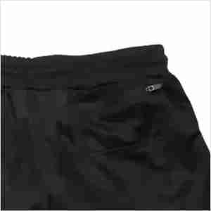 Pantalones cortos de compresión de doble capa informales FIT completamente negros con patrón sólido Cierre de cintura elástica antiarrugas y transpirables - Product Image 4