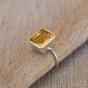 แหวนเงินแท้ 925 สำหรับผู้หญิง ประดับพลอยซิทรินธรรมชาติ ตัวเรือนแบบคลาสสิก เหมาะสำหรับสวมใส่ทุกวัน ผู้จำหน่ายเครื่องประดับขายส่ง - Product Image 2