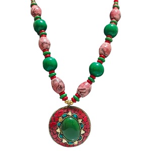Collar de resina multicolor para mujer, joyería de maquillaje de lujo con forma de corazón, precio al por mayor, diseño ovalado elegante - Product Image 1
