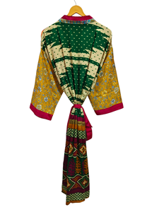 Kimono de Seda Floral Estilo Sari Indio, Kimono Vintage, Bata Suave para Fiesta en la Playa, Kimono de Seda Hecho a Mano en India - Product Image 6