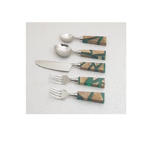 ชุดช้อนส้อมมีดีไซน์เรซิน/ไม้5ชิ้นจากผู้ผลิตอินเดียสินค้าหัตถกรรม - Product Image 1
