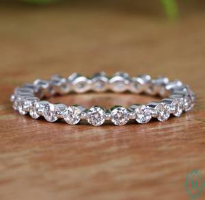 Juego de anillos de boda de platino con moissanita de corte redondo de 2,00 CT, anillo de compromiso nupcial Art Deco con claridad VVS y ajuste de punta - Product Image 5