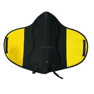 TAPIS DE SELLE SUPER CONFORTABLE EN MAILLE DE CHEVAL AVEC PATCH EN CUIR SYNTHÉTIQUE DOUBLURE EN MAILLE GARNITURE EN POLYESTER MODÈLE DE COULEUR LOGO PERSONNALISÉ D'OEM - Product Image 1