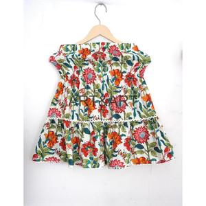 Ensemble deux pièces pour femmes, haut court décontracté et jupe à taille élastique naturelle, style robe, impression numérique, nouveau, vente en gros - Product Image 6