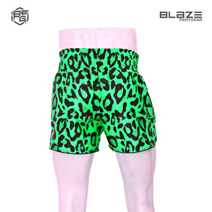 Short de Muay Thai en satin personnalisé imprimé Kick Boxing Vêtements de combat d'entraînement MMA avec service OEM Vêtements d'arts martiaux - Product Image 4