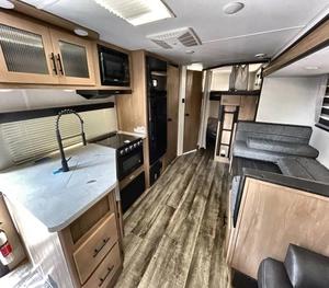 Autocaravana Usada 2023 F-o-r-e-s-t R-i-v-e-r Grey W-o-l-f 26DBH - Product Image 4