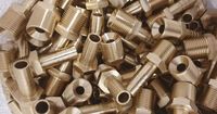 Raccords de tuyaux en laiton et en acier inoxydable tournés CNC de précision personnalisés pour la plomberie et les applications industrielles